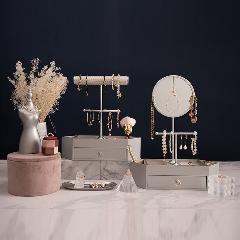 T-formade smycken Organizer Trä Bordsskiva Kosmetisk Organizer med rund spegel