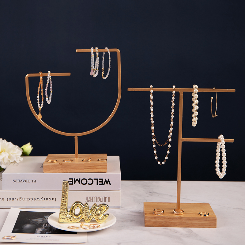 Modernt hängande dekorationsställ i metall