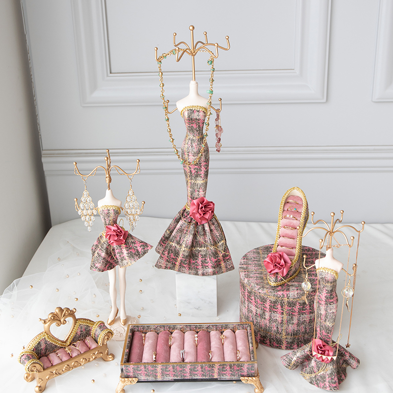 Gride mönster klänning form skyltdocka formad högklackad skoformad smycken display hållare set